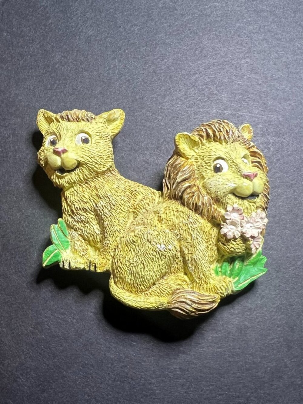 Vintage Retro Resin Lion & Cub Jungle Cats Refrigerator Magnet 2.25 x 2.75"